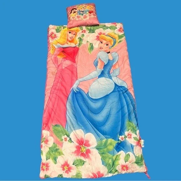 DISNEY PRINCESS 2008 EDITION GIRLS SLEEPING BAG & PILLOW CINDERELLA AURORA BELLE - Picture 2 of 9